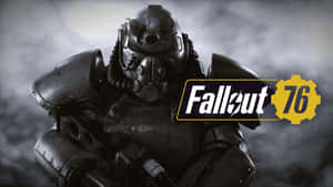 身穿重型裝甲的 Fallout 76 角色站立在煙霧瀰漫的廢墟中。 — 電玩遊戲 GIF 壁紙