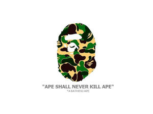 迷彩猿頭標誌，下方有引文和品牌名稱。 — BAPE 標誌 壁紙