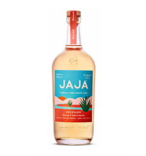 一瓶帶有彩色沙漠主題標籤的Jaja Reposado龍舌蘭酒。 — 榮耀Magic V 壁紙