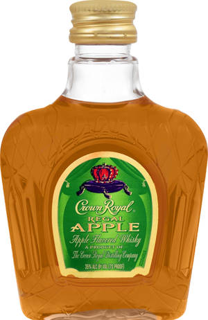 Crown Royal Regal Apple威士忌瓶，綠色標籤和金色瓶蓋。 — 榮耀MagicPad4 壁紙