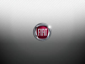 Fiat標誌徽章，位於帶有對角線條紋的金屬灰色背景上。 — 飛雅特 壁紙