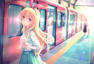 金髮粉紅蝴蝶結的動漫女孩在火車站月台。 — 可愛動漫女孩 壁紙
