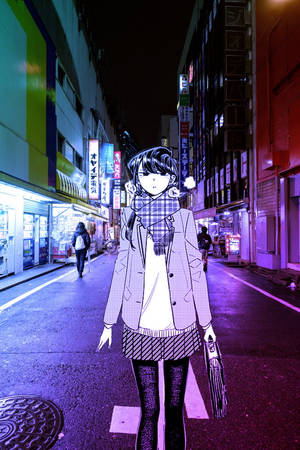 動漫女孩在夜晚霓虹燈閃爍的東京街道上行走，有發光的招牌和潮濕的人行道。 — 日本動漫 壁紙