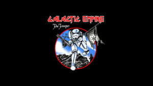 風暴兵手持爆能槍和旗幟，圓形徽章上寫有文字 Galactic Empire The Trooper — 酷炫星際大戰 壁紙