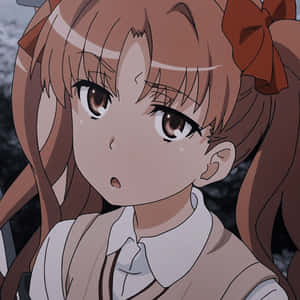 棕色頭髮和蝴蝶結的動漫女孩，睜大眼睛露出驚訝表情。 — 鹿丸 壁紙