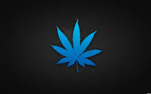 深色紋理背景上的藍色大麻葉圖案 — 黑色與藍色 壁紙