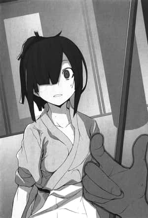 穿長袍的動畫女孩在室內露出驚訝的表情比讚。 — 曉 鼬 壁紙