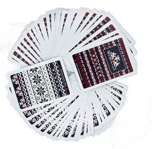 一副扇形展開的Euchre牌，帶有北歐冬季圖案。 — 撲克牌桌 壁紙