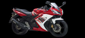 紅白Yamaha R15運動機車，帶金色煞車卡鉗，黑色背景。 — 中性 壁紙