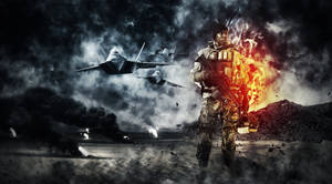 身穿戰鬥裝備的士兵站在爆炸前，戰鬥機在沙漠戰區上空飛過。