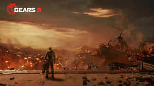 士兵在毀壞的戰場上，橙色天空下，遠處有爆炸 — 電玩遊戲 GIF 壁紙