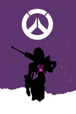 Overwatch士兵剪影，帶有粉紅色蜘蛛徽章，背景為紫色grunge風格。 — 剪影 壁紙