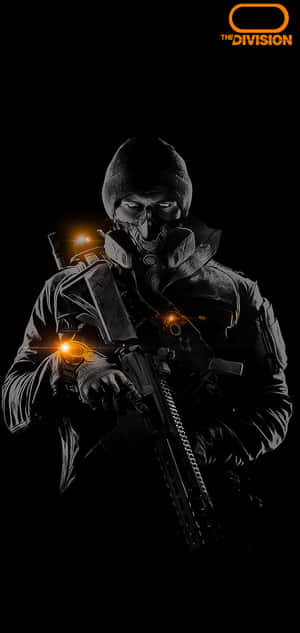 一名戴面具的士兵在黑暗環境中手持發光武器。 — iPhone 16 Pro 壁紙