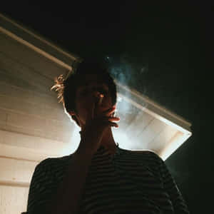 抽菸圖片 — 吸大麻 壁紙