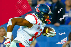比賽中持球奔跑的美式足球員，帶有圖形設計元素。 — Dk Metcalf 壁紙