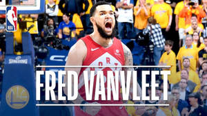身穿紅色球衣的籃球運動員 Fred VanVleet 在比賽中對著身後的人群咆哮。 — 芝加哥黑鷹 壁紙