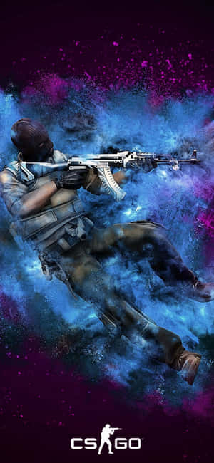 CS GO士兵在宇宙藍色和紫色粒子爆炸中發射步槍 — Galaxy A56 壁紙
