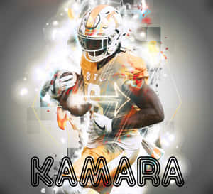 足球員 Kamara 在移動中，周圍伴隨著發光的抽象效果。