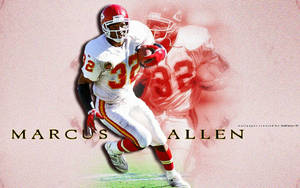 足球員 Marcus Allen 穿著32號球衣在運動中。 — 堪薩斯城酋長隊 壁紙