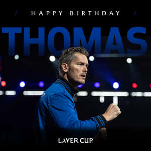 在 Laver Cup 為 Thomas 送上生日祝福，並配有舞台燈光。 — 運動 壁紙