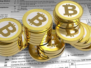 閃閃發光的金色比特幣硬幣堆疊在稅表上。 — 比特幣 GIF 壁紙
