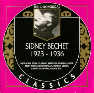 Sidney Bechet 1923-1936 的復古爵士樂專輯封面，在粉紅色背景上帶有華麗的金色設計。 — 專輯封面 壁紙