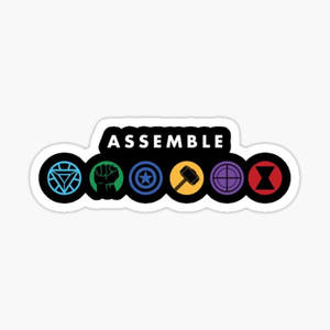 貼紙，上有「ASSEMBLE」及超級英雄符號，包括無限寶石、拳頭、盾牌、錘子、地球儀和沙漏。 — 漫威標誌 壁紙