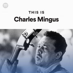 Charles Mingus在黑白肖像中抱著低音提琴。 — 專輯封面 壁紙