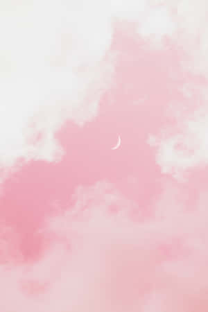 粉紅軟雲中的月牙 — 粉嫩粉彩美學 壁紙