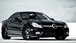 陰天下白色背景上的黑色Mercedes SLR McLaren跑車。 — Mercedes Benz C300 壁紙