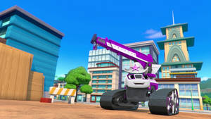 紫色和白色的動畫工程車，位於有建築物和樹木的卡通城市中。 — 旋風戰車隊 壁紙