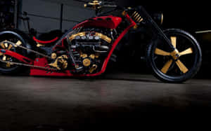 昏暗車庫中的訂製紅金色chopper機車。 — 改裝摩托車 壁紙