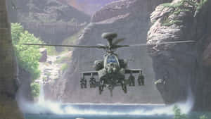 軍用直升機低空飛越峽谷河流，水花四濺。 — 直升機 壁紙