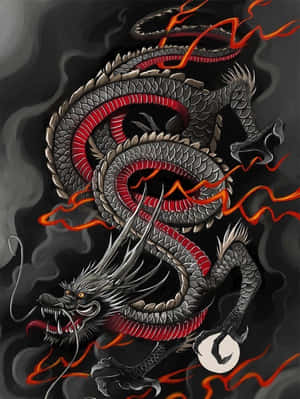 一條金屬龍，紅色腹部和橙色火焰，背景是黑暗煙霧。 — 日式龍 壁紙