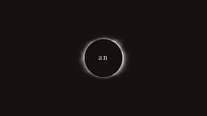 日冕中有「an」這個字的日全食。 — 字母 N 壁紙