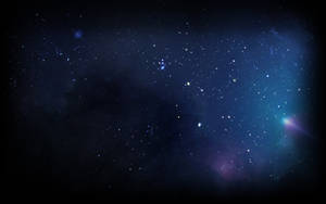廣闊的星場，色彩繽紛的星雲在深藍和紫色中發光。 — 星空動畫 壁紙