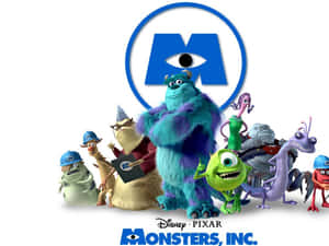 一群 Monsters Inc 角色微笑並一起擺姿勢。 — 卡通 壁紙