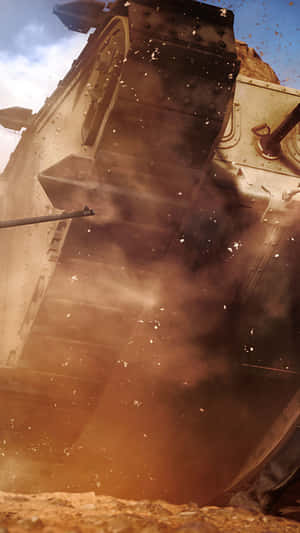 戰車在沙漠戰場開火，灰塵和碎片飛揚 — 電玩遊戲 GIF 壁紙