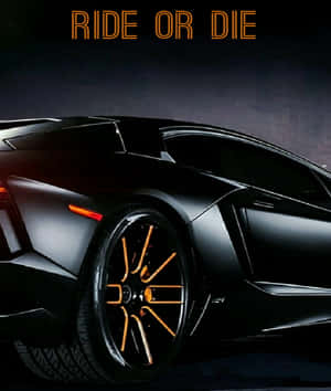 消光黑色跑車，帶有橙色輪圈和「RIDE OR DIE」文字。 — Apple Watch 壁紙