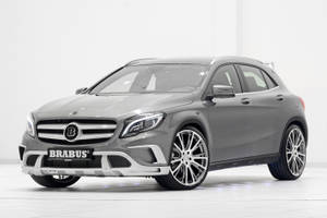 灰色Brabus Mercedes SUV配定制輪圈在白色工作室環境 — Mercedes Benz C300 壁紙