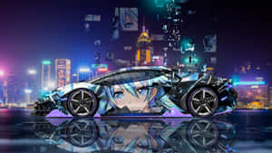 動漫少女的臉龐出現在發光的車上，夜晚的霓虹城市中帶有倒影。 — 動漫汽車 壁紙