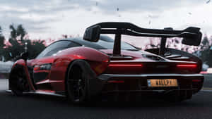 紅色McLaren Senna跑車，帶有發光尾燈，停泊在黃昏時分的濕滑路面上。 — 電玩遊戲 GIF 壁紙