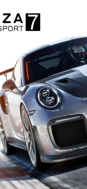 銀色保時捷911 GT3 RS在賽道上奔馳，車身有泥土濺污，車手可見。 — 電玩遊戲 GIF 壁紙