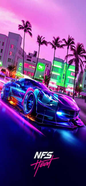 霓虹跑車在夜間穿過邁阿密，有棕櫚樹和發光的建築物。 — iPhone Air 壁紙