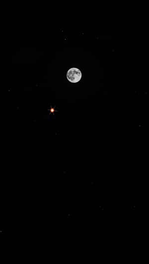 黑暗夜空中的滿月和明亮的星星 — 月光 壁紙