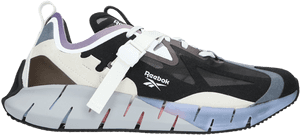 一雙Reebok運動鞋，帶有黑色、米色和紫色點綴，以及一條白色帶子。