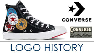 黑色高筒Converse運動鞋，帶有復古標誌貼片，展示品牌標誌。 — Converse 壁紙