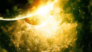 在帶有暗色宇宙塵埃的金色星雲中，行星後方發光的太陽。 — 宇宙美學 壁紙
