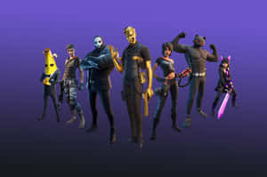 七個 Fortnite 遊戲角色穿著各種服裝，手持武器擺姿勢。 — 要塞英雄 大逃殺 壁紙