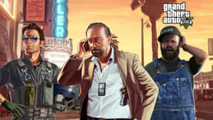 三個GTA V角色在日落時分的城市街道上，有棕櫚樹和霓虹燈招牌。 — 電玩遊戲 GIF 壁紙